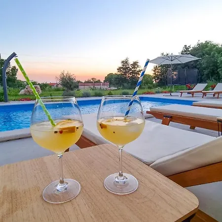 Kuca Roza - Dolinci Вилла Sveti Petar u Sumi