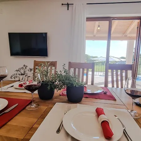 Вилла Kuca Roza - Dolinci