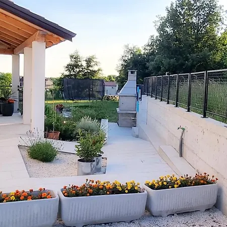 Kuca Roza - Dolinci Вилла Sveti Petar u Sumi