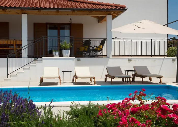 Villa Kuca Roza - Dolinci Sveti Petar u Sumi